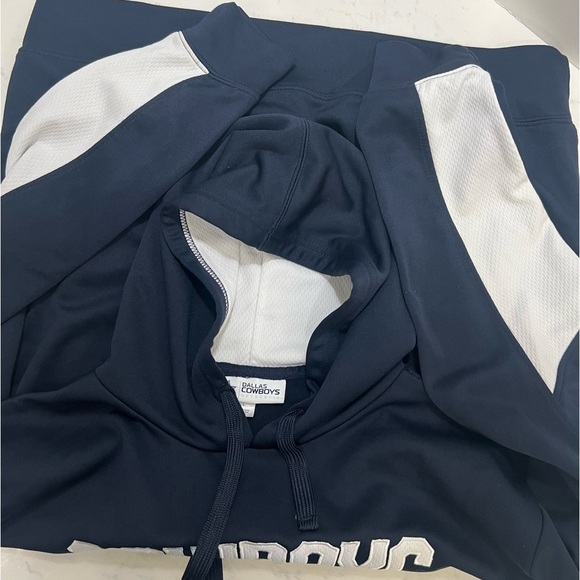 NFL Black and White Cowboys Sweatshirt - Picture 4 of 7